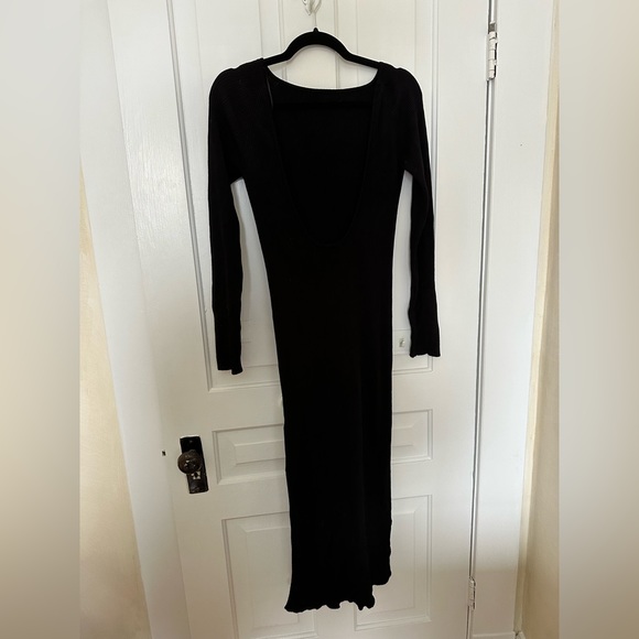 Dynamite Low Back Midi Dress Black - Picture 2 of 3